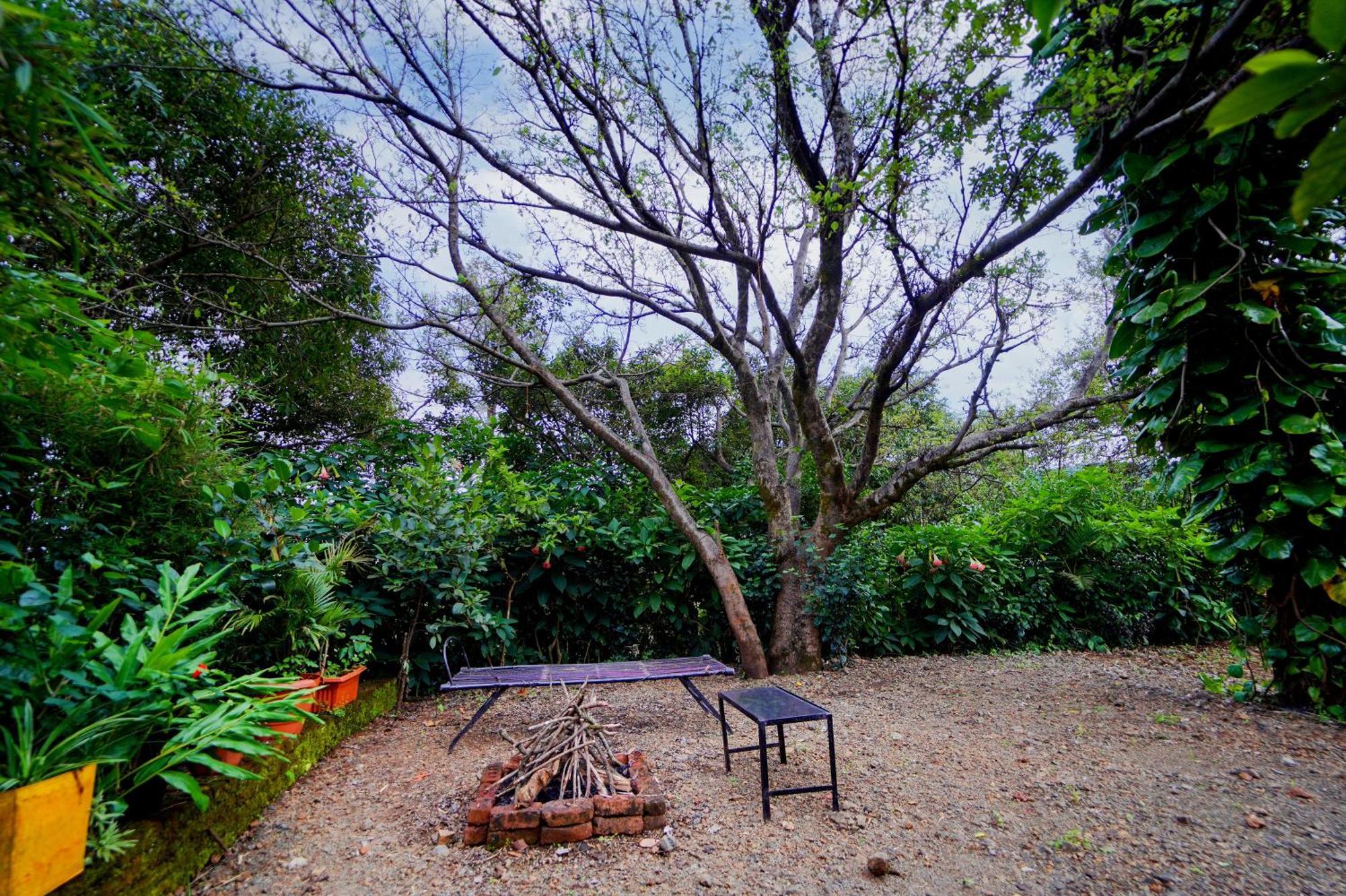 Royal Nest Villa Mahābaleshwar Extérieur photo